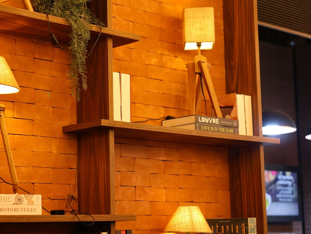 Kāpēc Koka Mēbeles Iztur